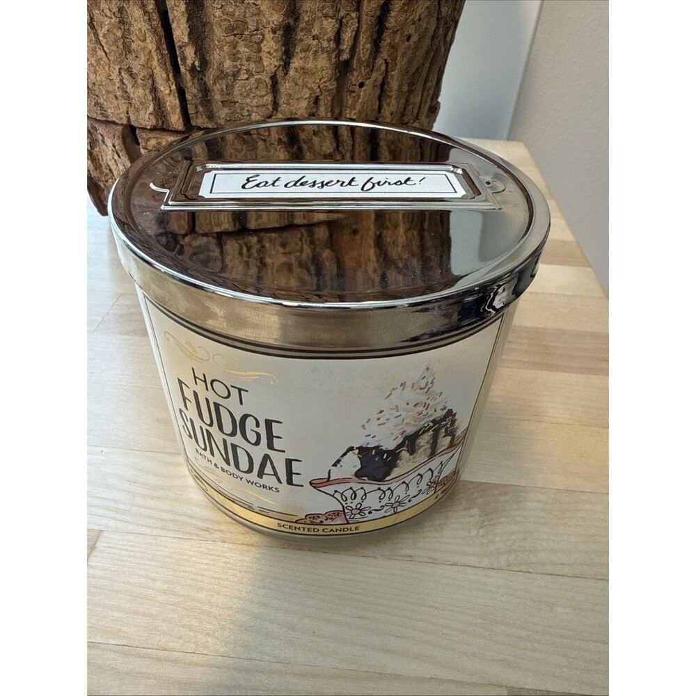 Bath & Body Works HOT FUDGE SUNDAE Candle 14.5 oz 3-wick New! Discontinued Scent